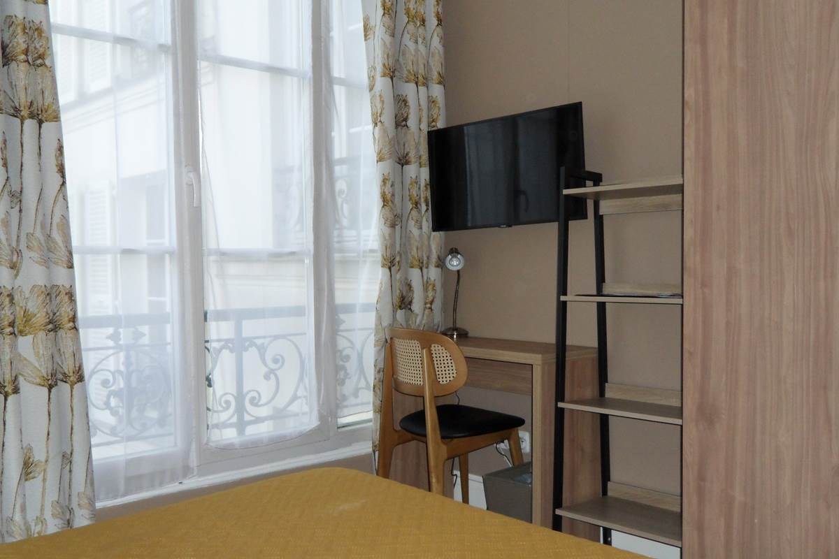 chambre sur cour paris 6