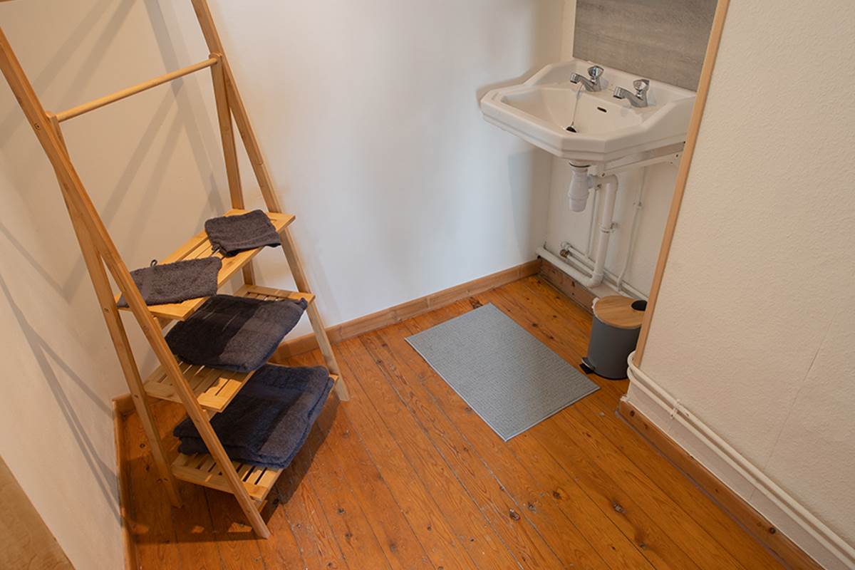 Chambre Calestienne le porte d'essuies