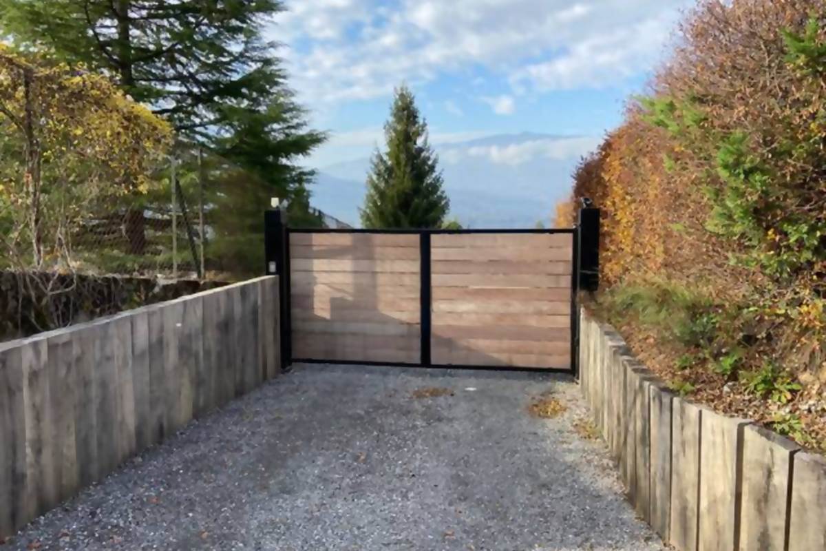 10-Le jardin de talloires-ACCES PARKING PRIVE