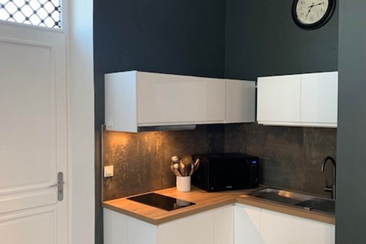 L'entrée donnant sur l'espace cuisine