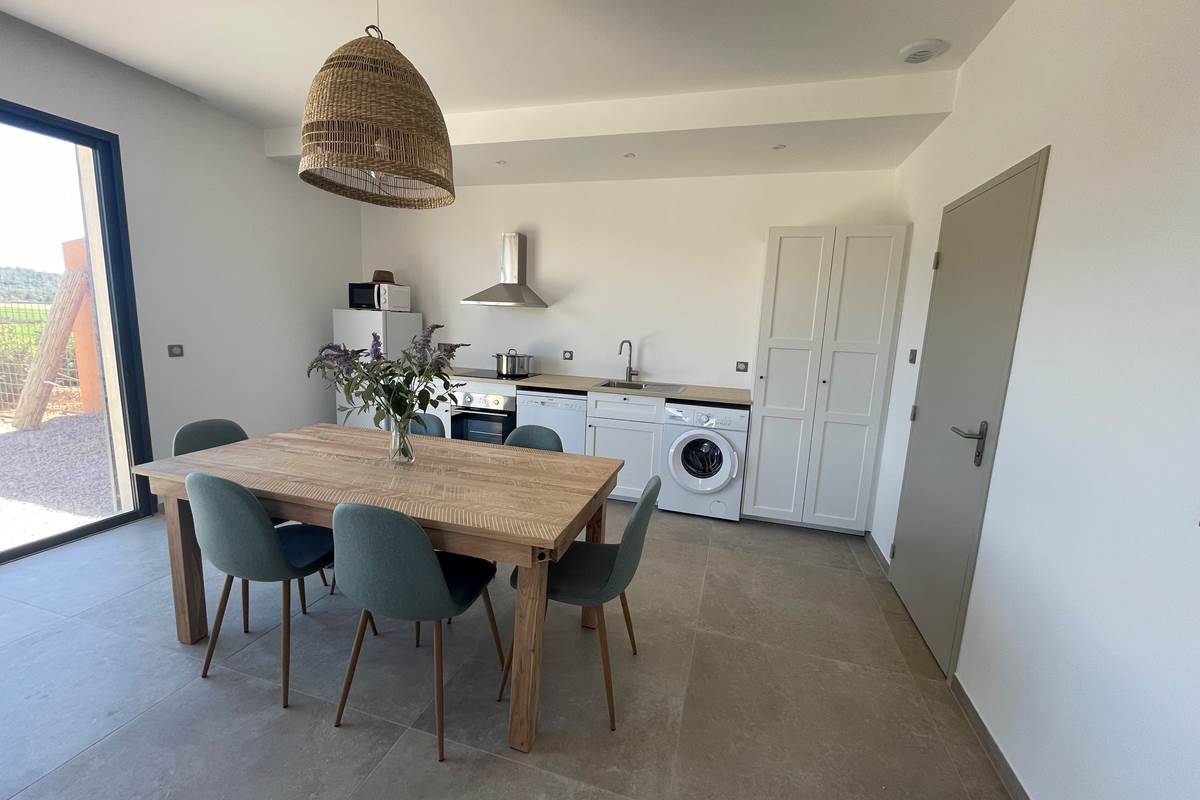 Espace repas 6 personnes
