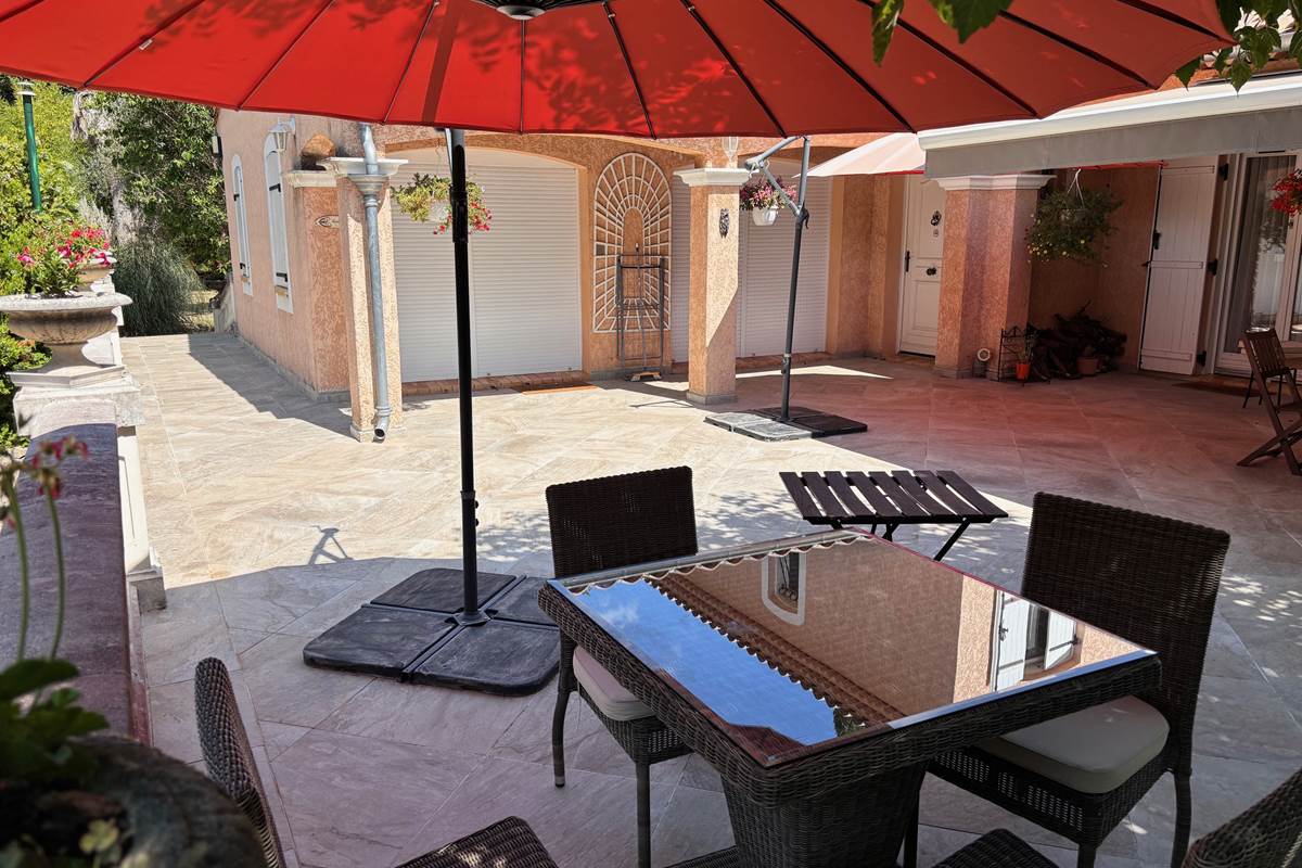 Terrasse du gîte