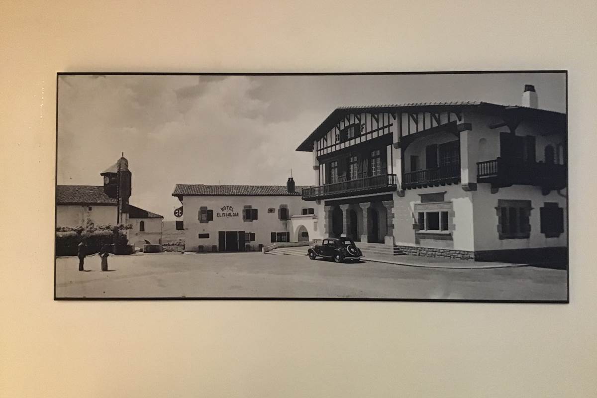 Hôtel Restaurant Elissaldia, Ouverture en 1945, Affaire Tenue Par La Famille Exposito