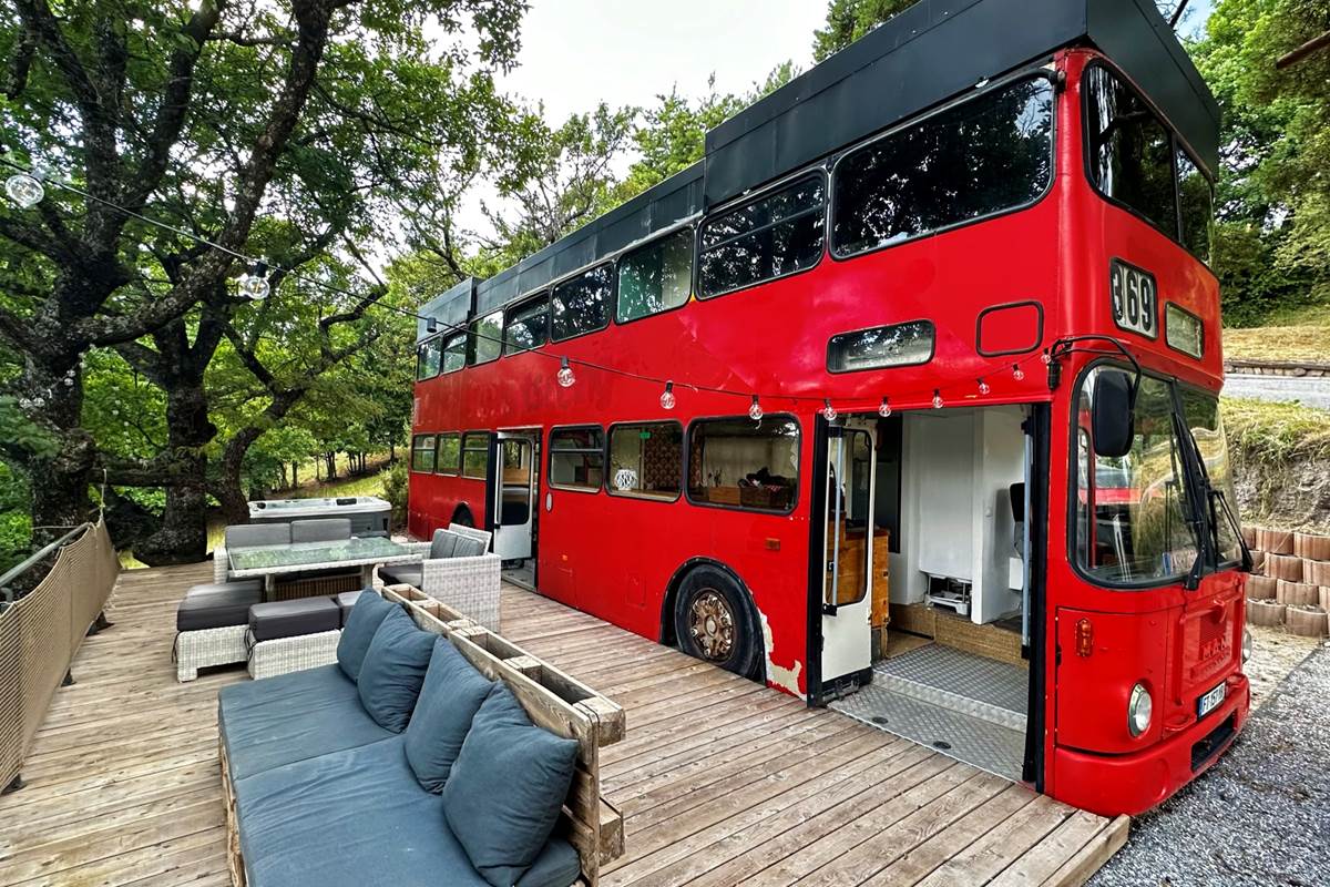 Le Bus Insolite - Le Sauze du Lac