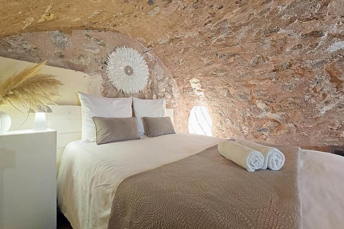 Chambre voutée en pierre