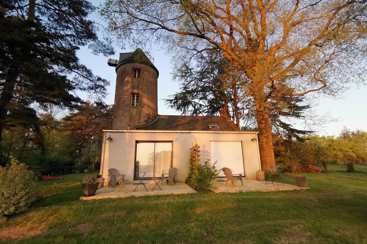 Lever de soleil sur le moulin de La Retardière, Orvault, Nantes Métropole