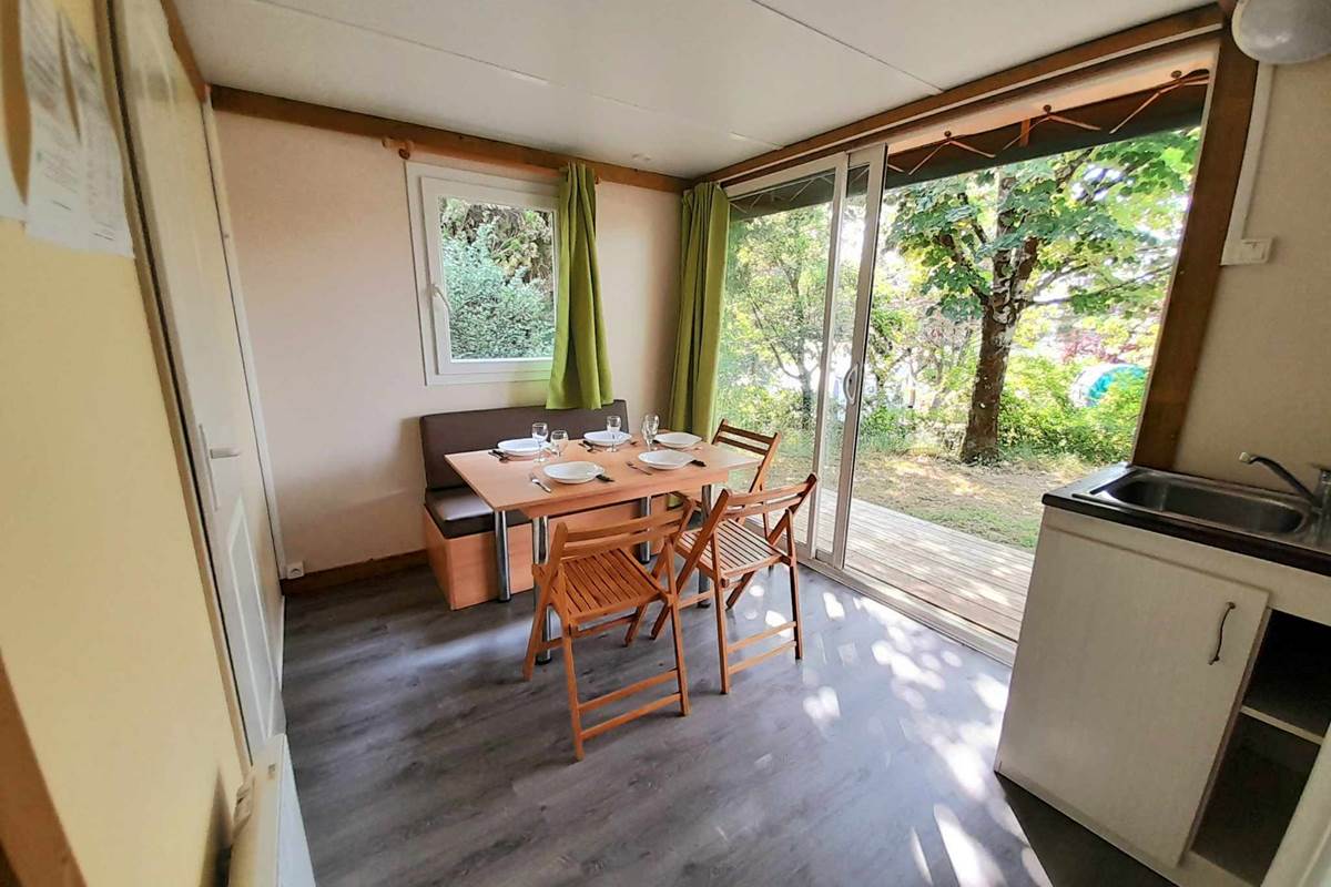 CHALET COIN SALON CUISINE