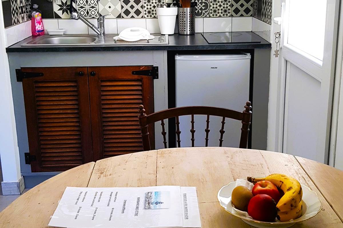 kitchenette