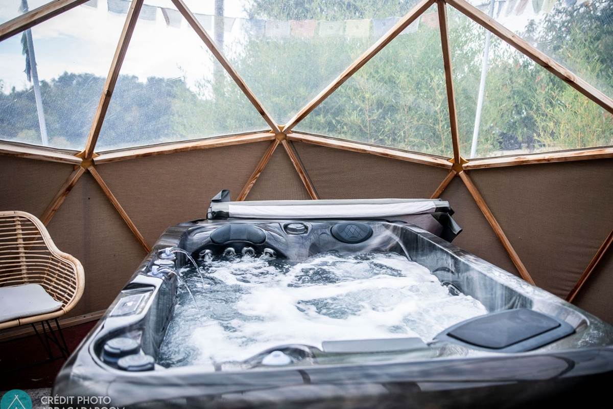 jacuzzi