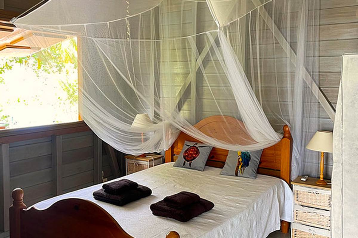 Chambre climatisée ou ventilée avec lit 140 x 190