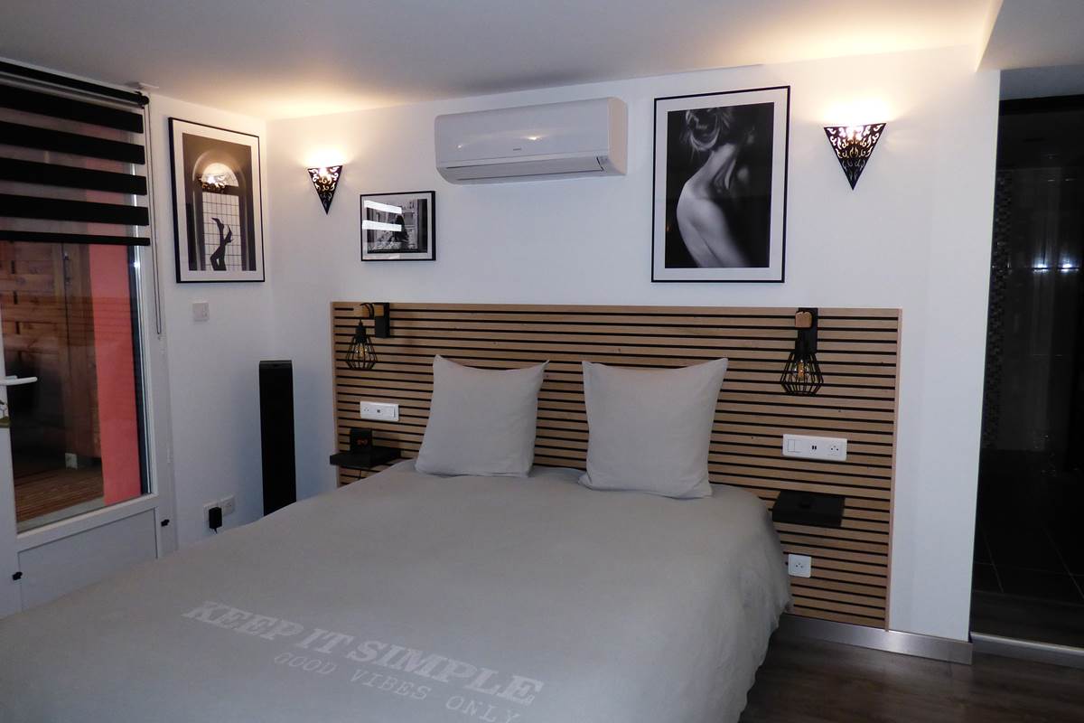 Lit Queen-Size Chambre Emmanuelle