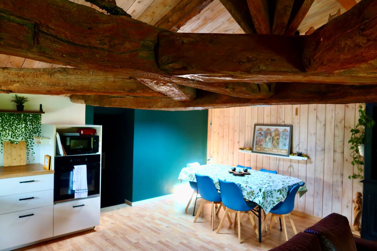 Pièce principale La Maison dans la Glycine