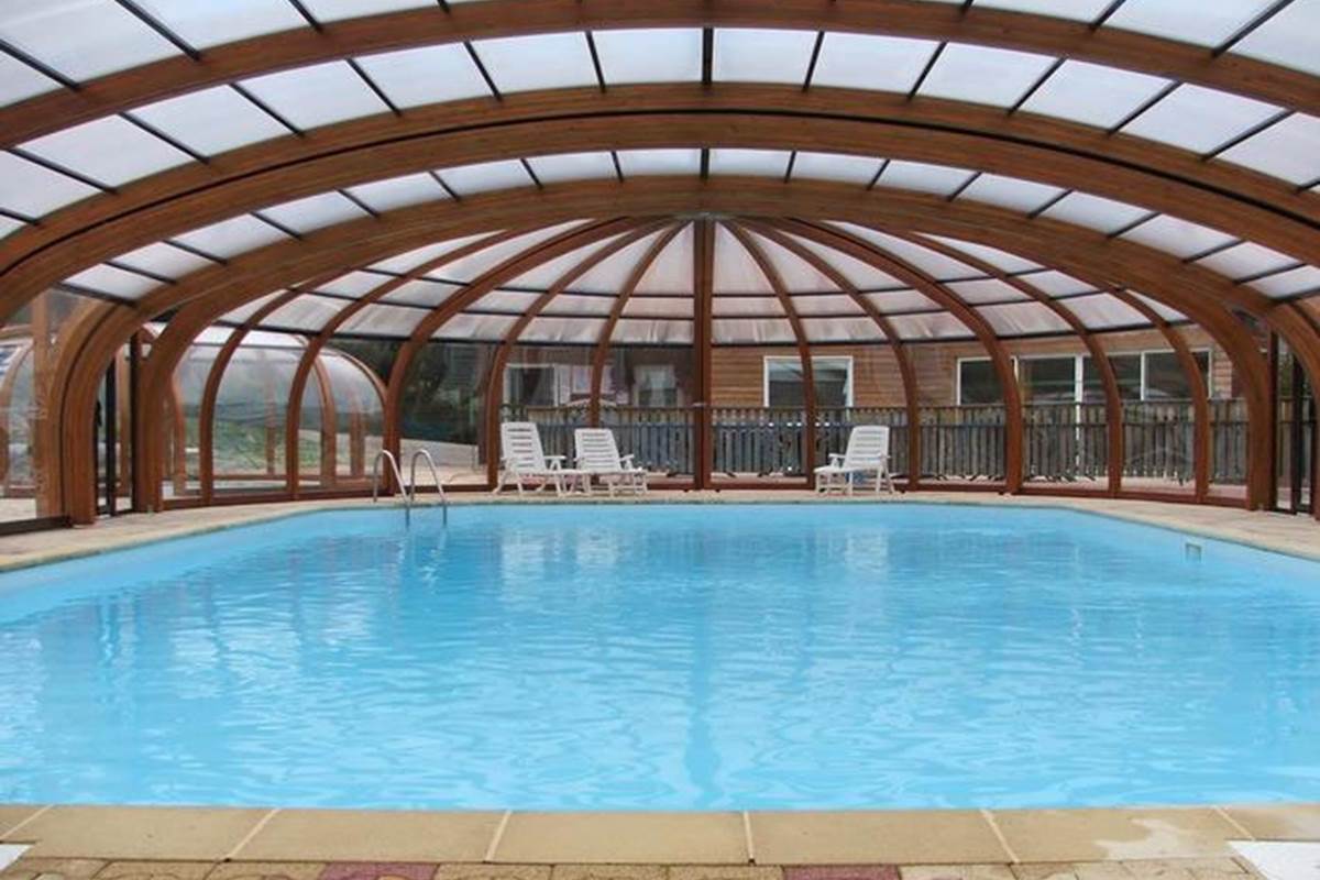 Les Chalets de la Margeride: Piscine, le grand bassin