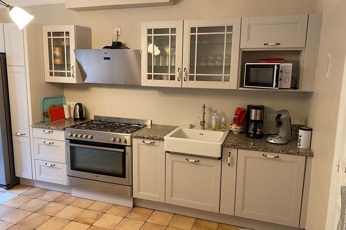 cuisine-salle-a-manger-communes-repas-famille-chambres-hotes-bergerac