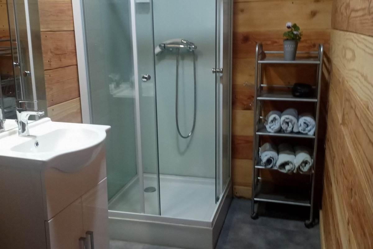 Salle d'eau ETAGE