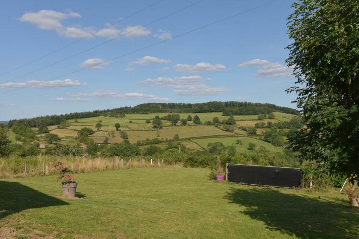 Jardin avec vue sur la vallée