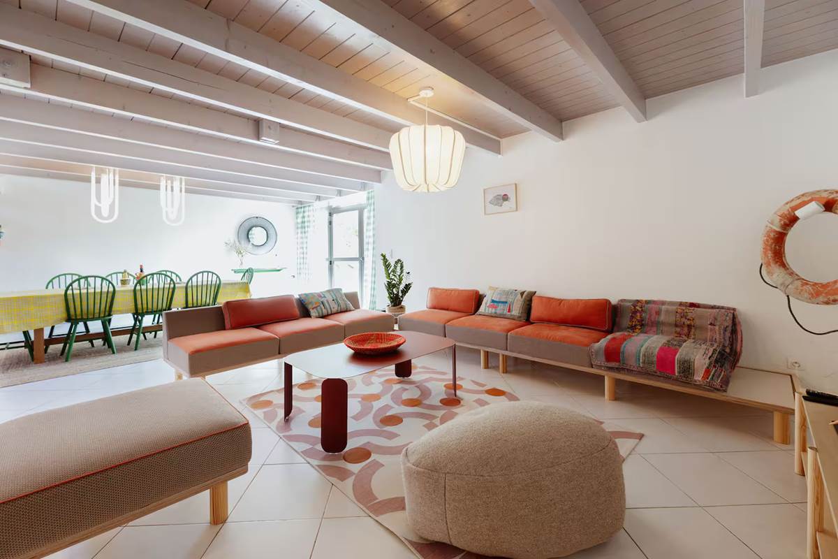 Le Chai Roudoudou, salon, canapés, fauteuils, TV