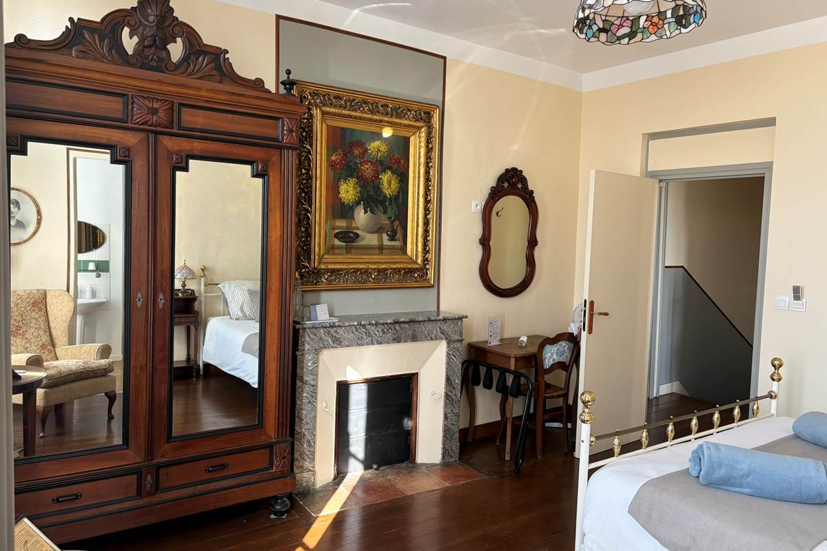 Chambre 5 La Supérieure