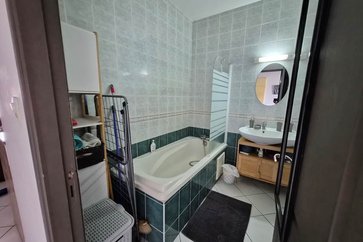 T2 Escale Sudiste , salle de bain