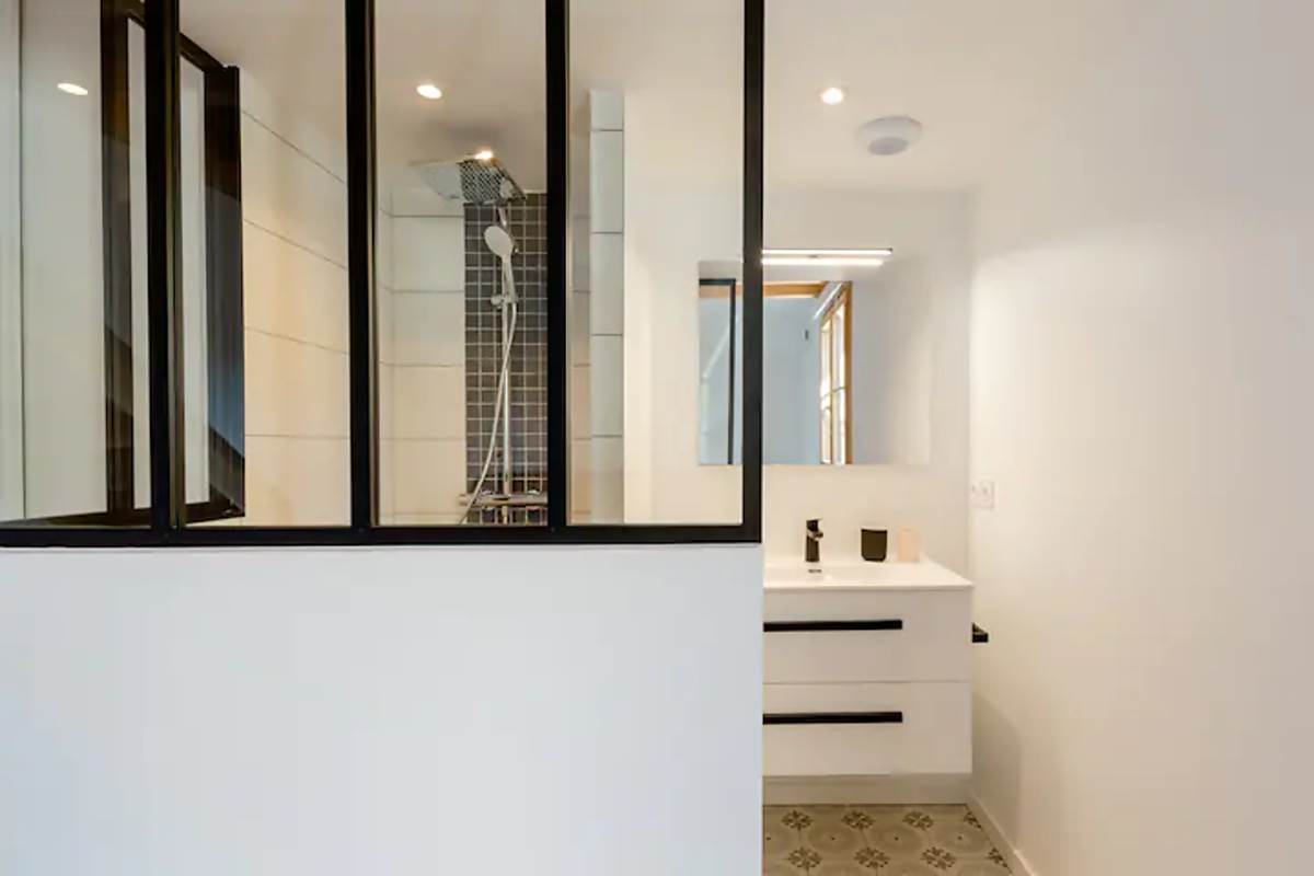 16--Le duplex vue Lac et montagnes-DOUCHE CHAMBRE PARENTALE 1