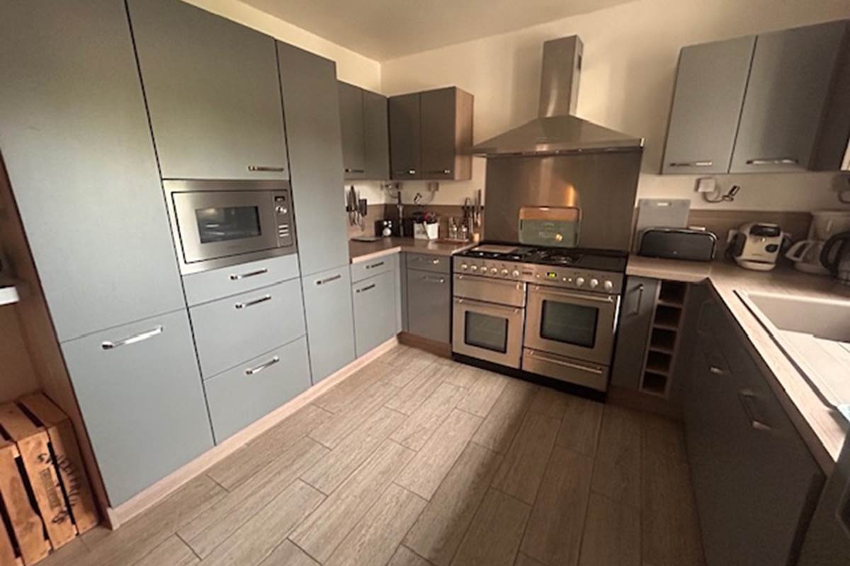 Cuisine (piano à gaz, réfrigérateur américain, lave vaisselle, machines à café......)