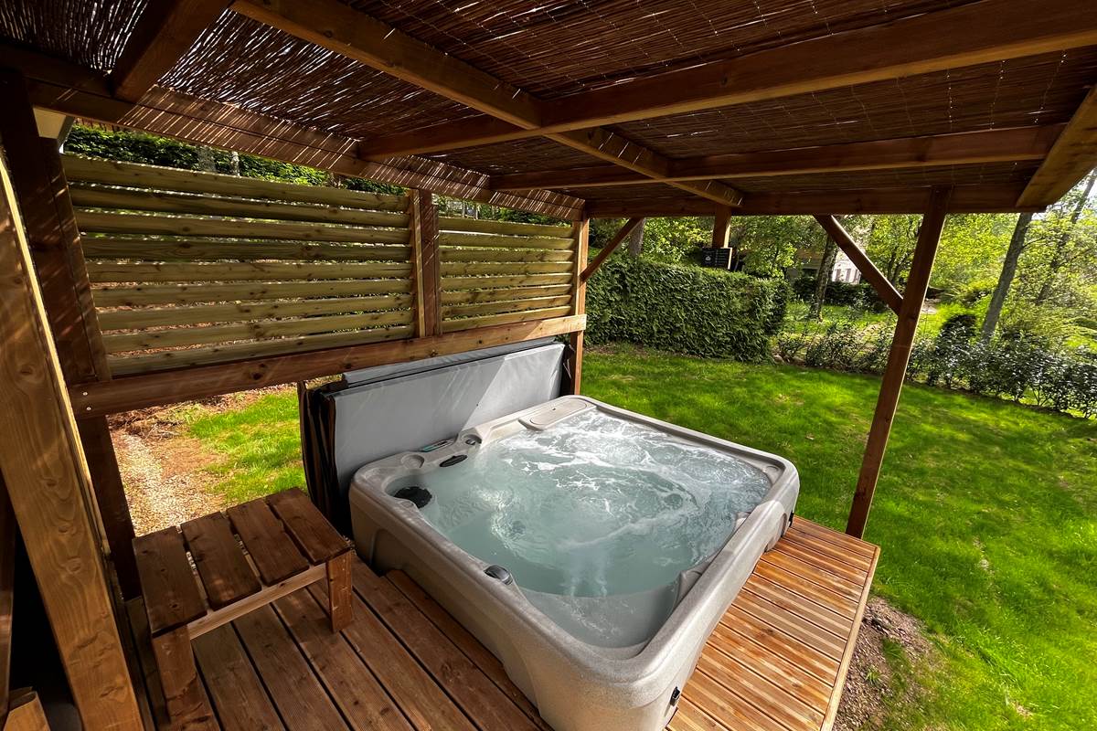 Spa privatif chauffé à 38°C