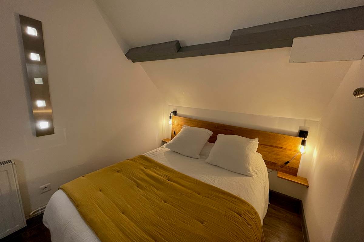 chambre-studio tournesol-Sarlat-vacances