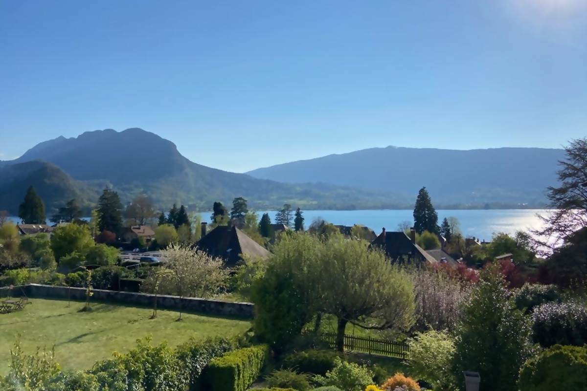 04-Le jardin de talloires-vue lac 2