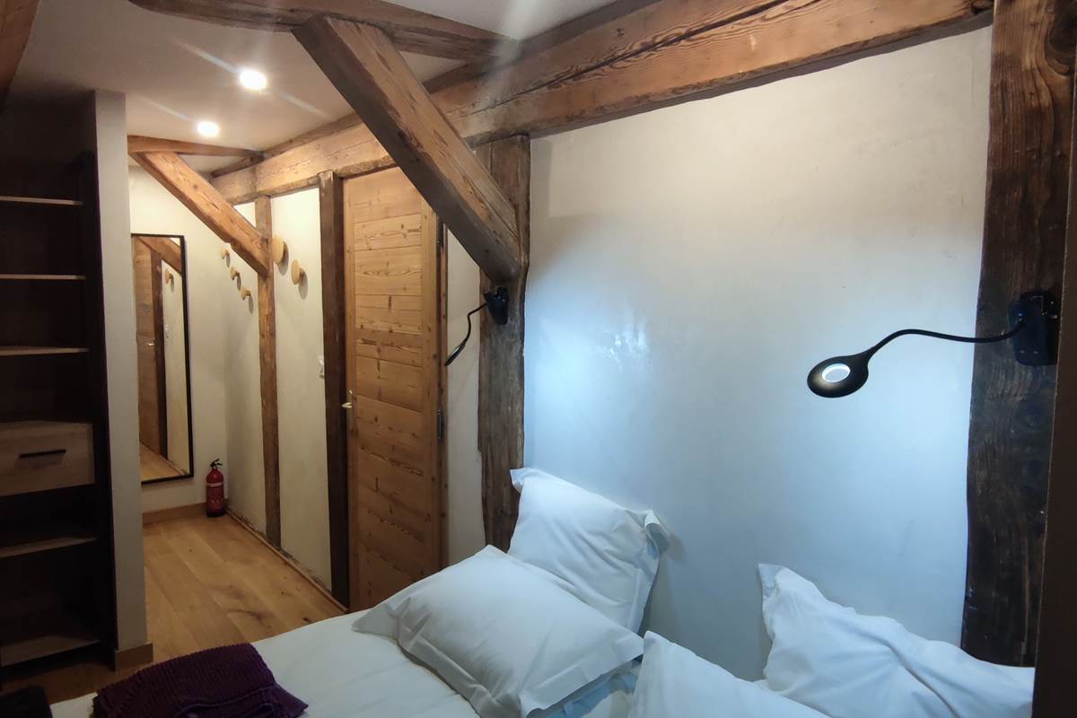 Chambre intime Serpolet - Configuration, tête de lit contre le mur