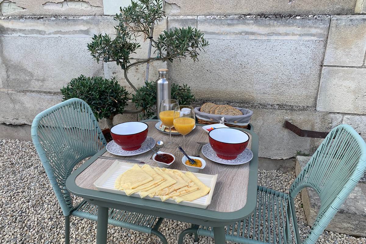 Le petit déjeuner, un matin d'été...