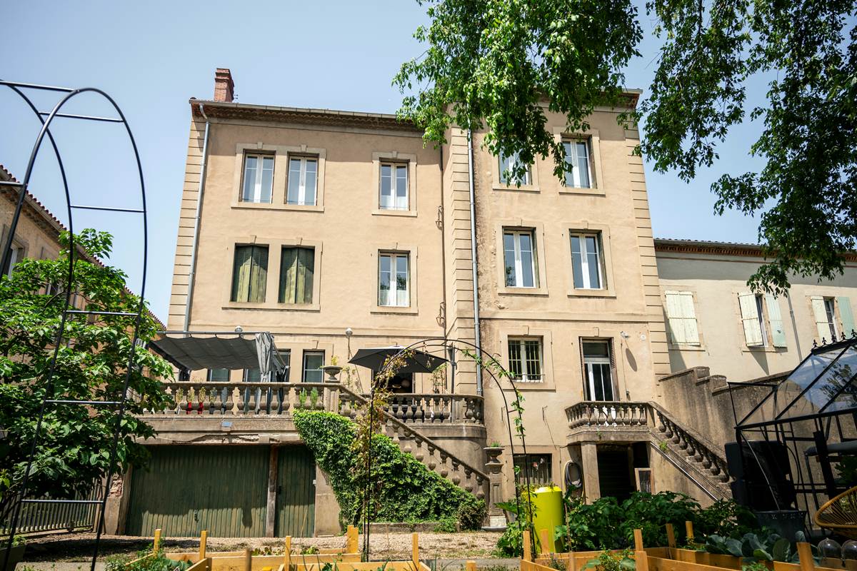 La Grande Maison Mazamet - Maison d'hotes - coté Jardin