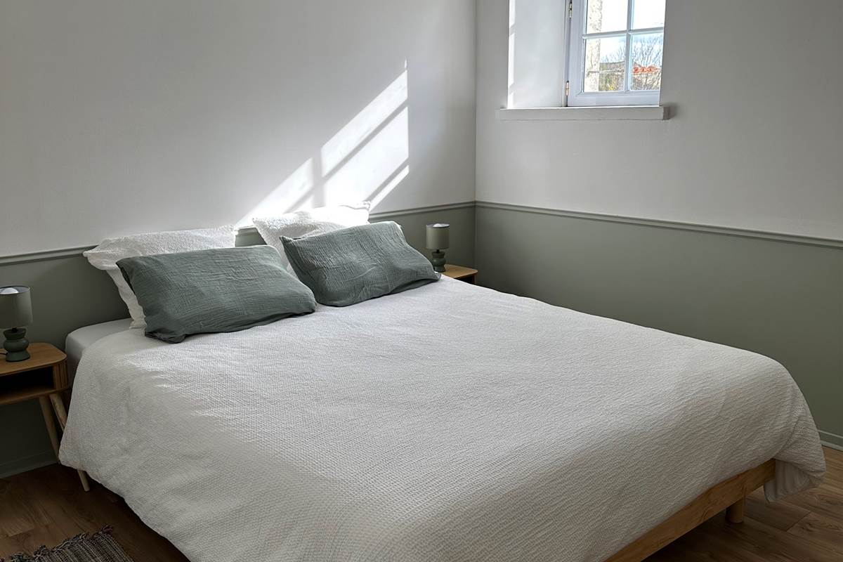 Chambre parentale fenêtre_La Cavalerie