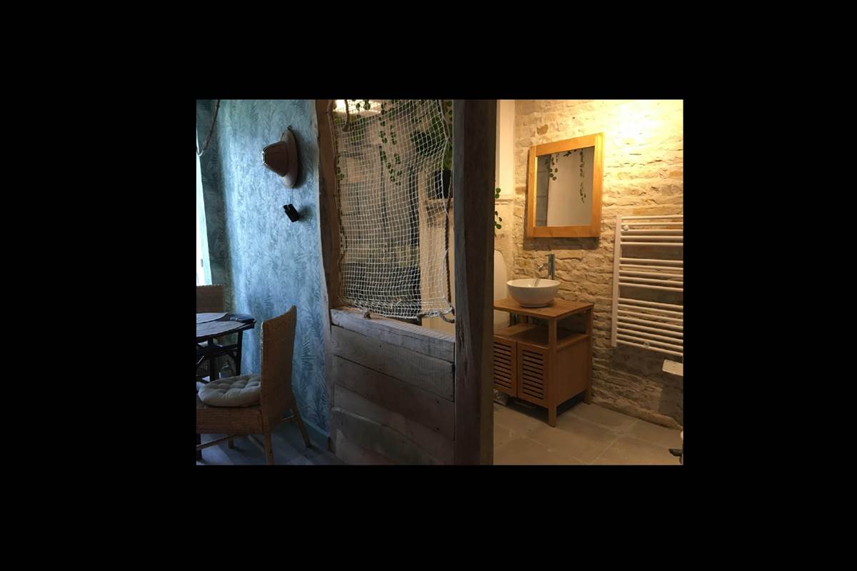 Espace salle de douche ouvert