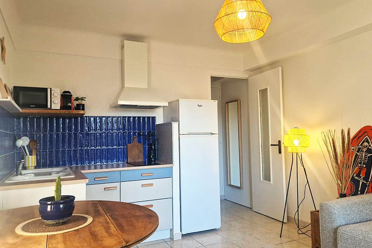 villa-les-salines-artemia-location-appartement-maison-vacances-grau-du-roi-jardin-proche-plage