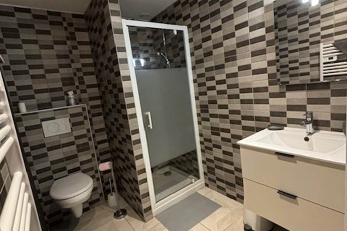 SALLE DE BAIN-TOILETTE