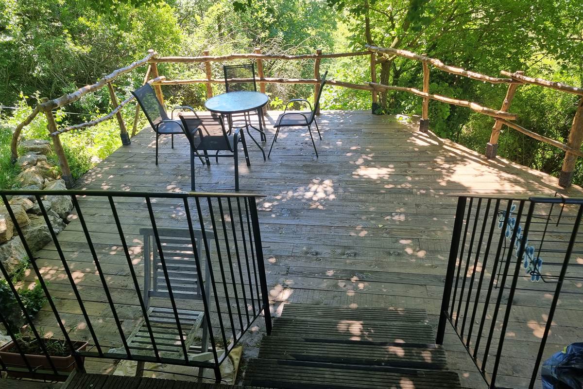 Profitez de votre espace privé cocooning et très nature.