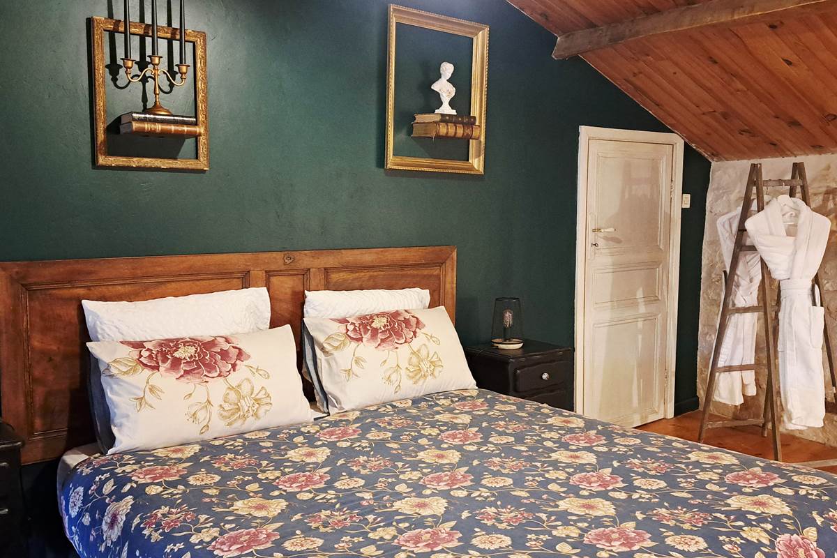 20251206_150610[1]-min