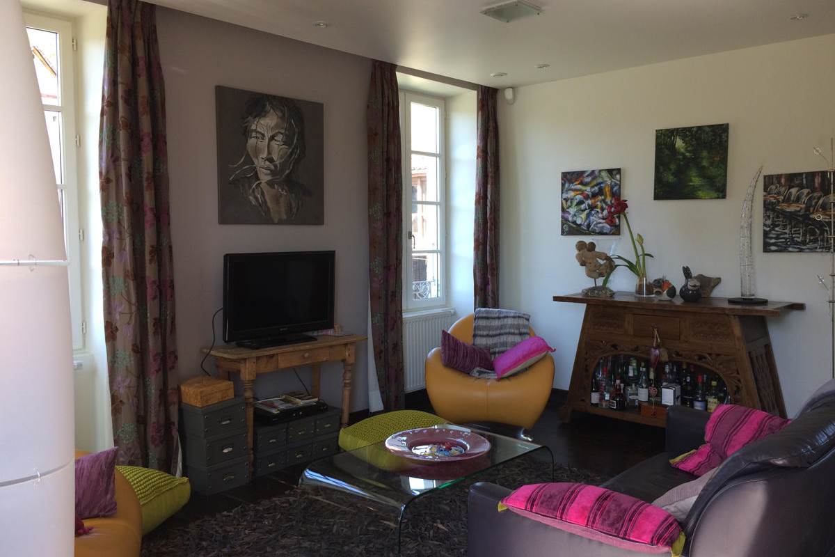 7_ Vue d_ensemble du salon de La Terrasse