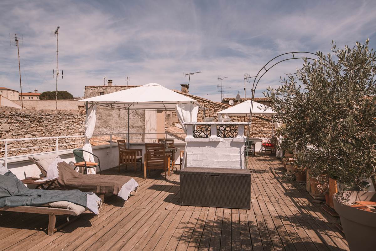 Sun deck with lounge chairs