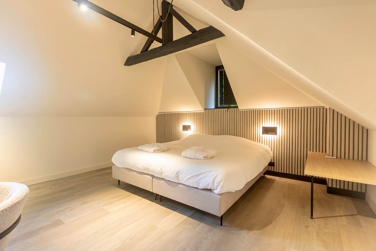 +4 Chambre 10 a