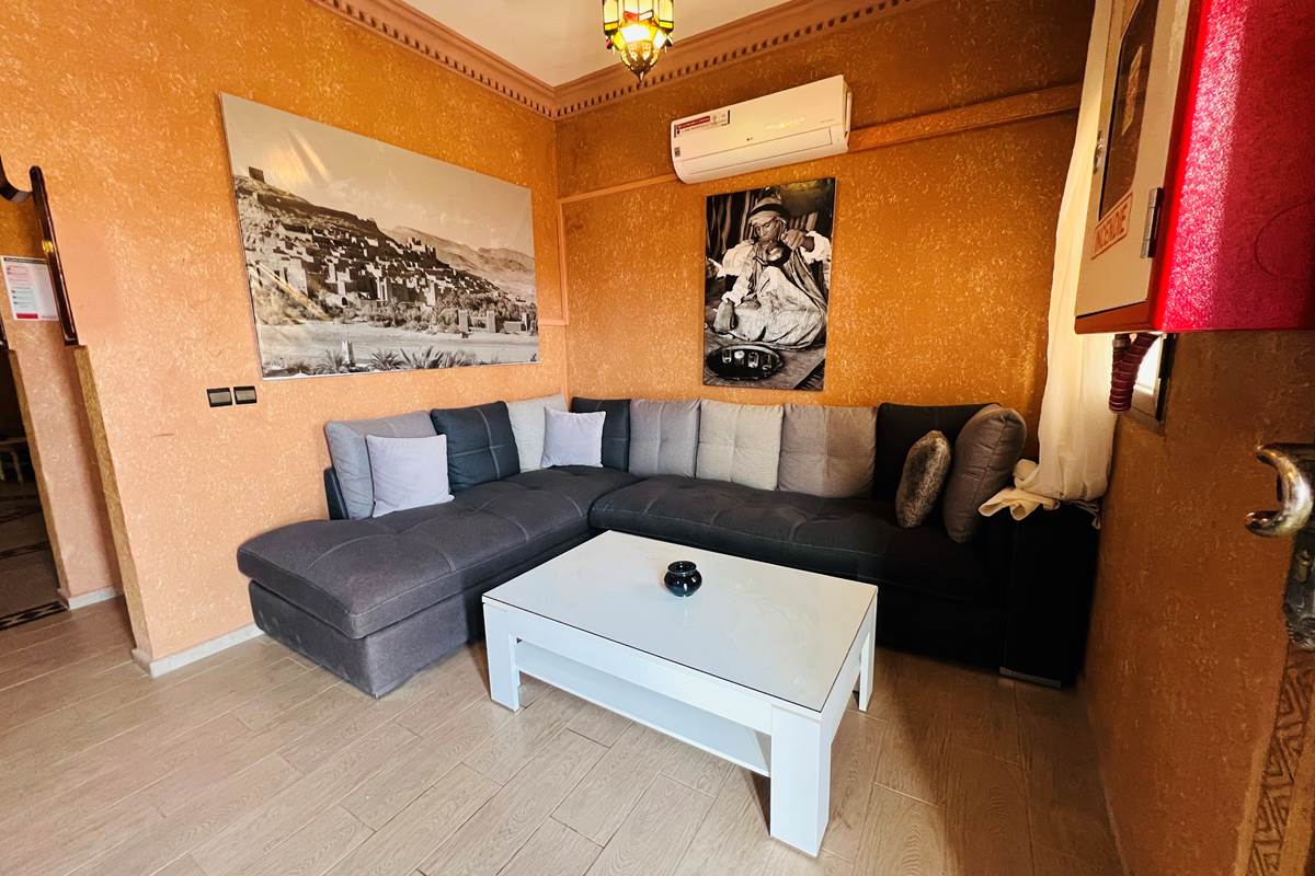 RIAD-AIT-BENHADDOU-Ouarzazate-réception-salle-d'accueil