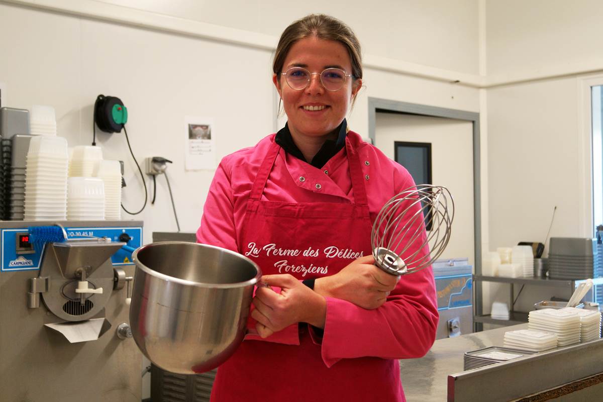 Marina_-_Ferme_des_delices-Anne-Sophie_CHARBONNIER___OT_Forez-Est-34357