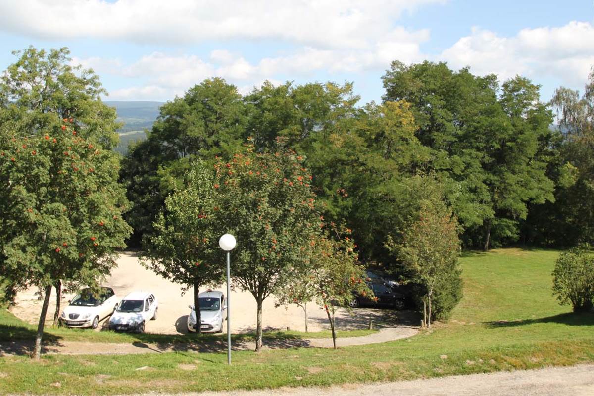 Les Chalets de la Margeride: Aperçu du parking privé