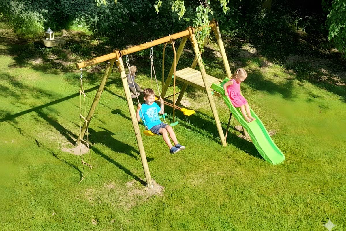 jeux-extérieur-bed-and-breakfast-saultchevreuil-villedieu