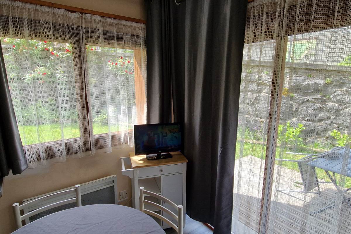 Coin TV espace extérieur