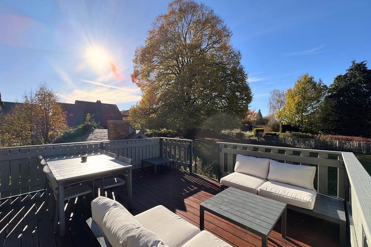 Terrasse et vue sur le jardin