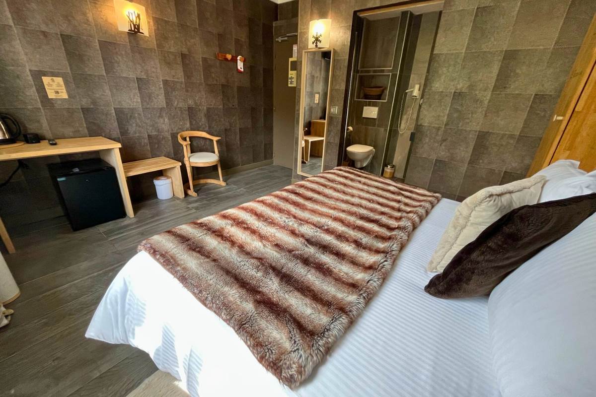 Hotel Bagnères de Luchon St Mamet Pyrénées La Rencluse