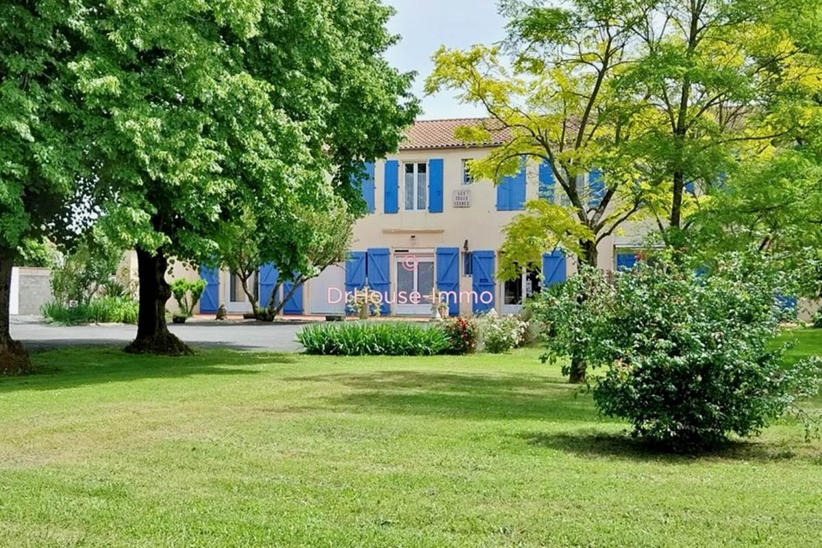 AF95D57A-B9E5-4E9E-8185-286CE8BC1941_1_105_c