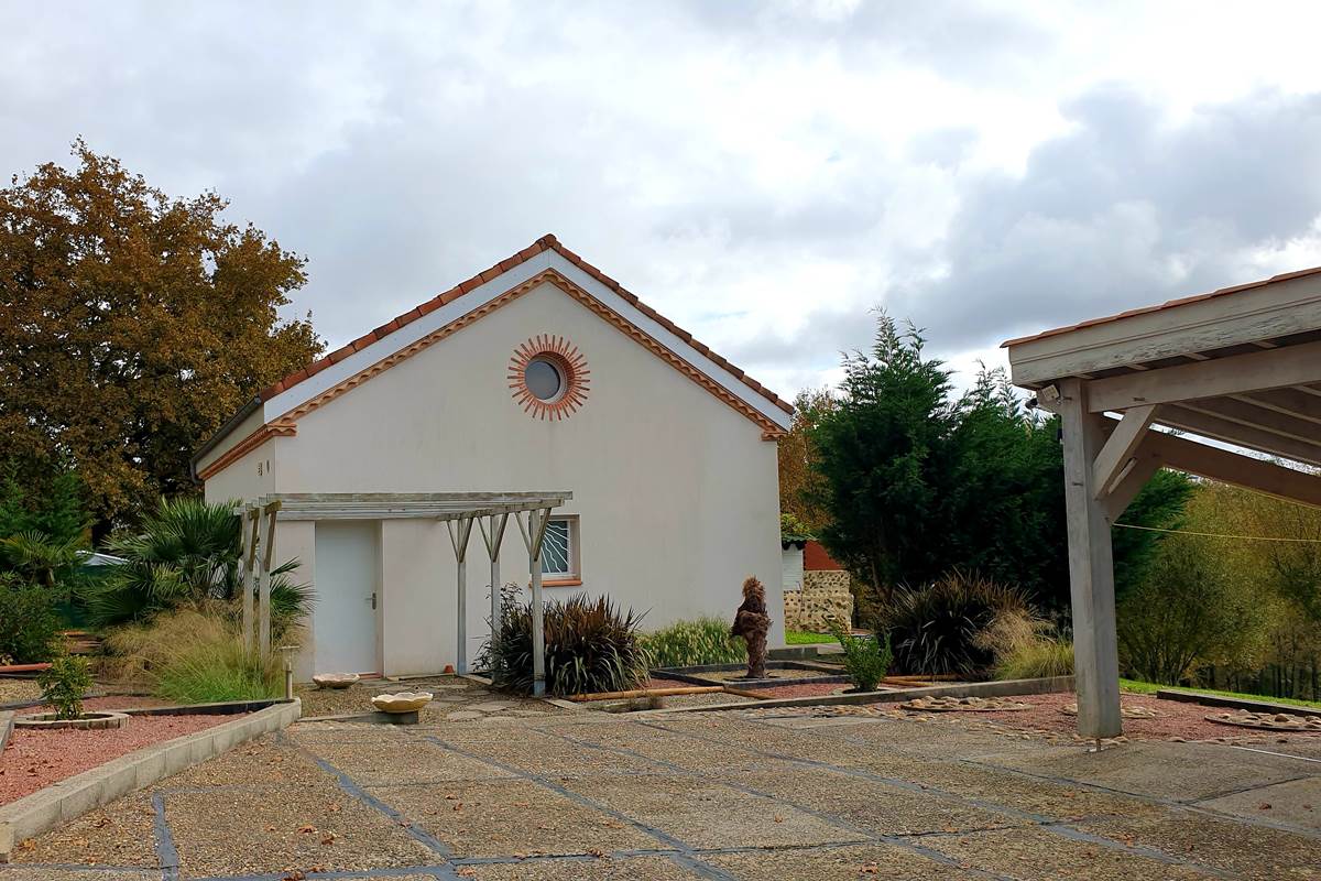 facade Est et Carport