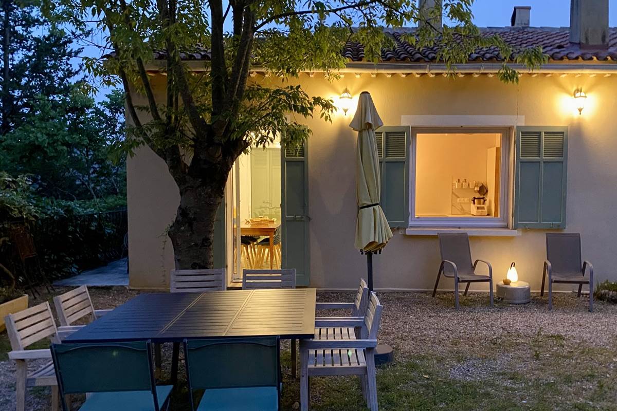 table jardin nuit